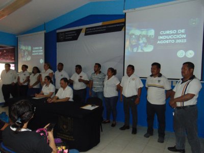 Personal Administrativo y Docente Imparten Curso de Inducción para