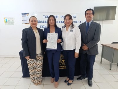 Dulce María Ramírez Sánchez obtiene título profesional por Reconocimiento a la Excelencia Académica