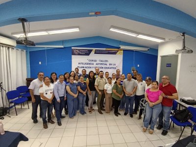 Docentes se actualizan en Inteligencia Artificial aplicada a la Planeación y Gestión Educativa