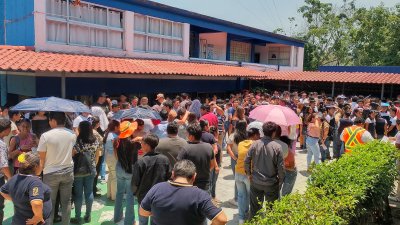 Se lleva a cabo el Primer Simulacro Nacional 2025 en la Escuela de Contaduría y Administración Campus VII Pichucalco