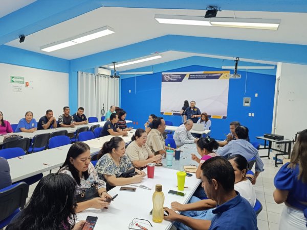 Primera reunión de trabajo con Docentes y Administrativos en el Campus VII Pichucalco: Preparativos para el ciclo escolar enero-junio 2025