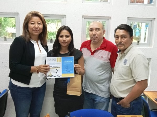 Ganadores del Torneo de Ajedrez Universitario en la Escuela de Contaduría y Administración, Campus VII Pichucalco de la UNACH