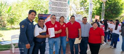 ECA Campus VII promueve su oferta educativa en Feria Profesiográfica del COBACH Plantel 42 Juárez