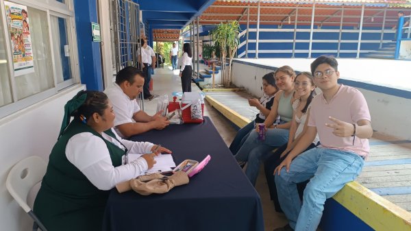ECA Campus VII fortalece la prevención con Campaña de Vacunación