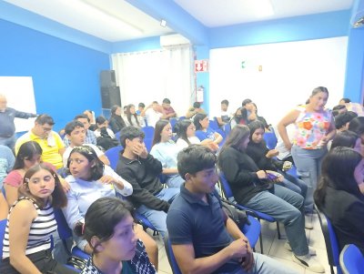 Estudiantes de Agronegocios conmemoran el 2 de octubre en la Semana Cultural de la UNACH Campus VII